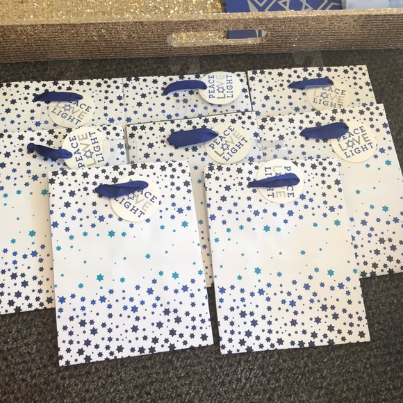 Hanukkah Bundle Gift bags Dreidels Menorah Lights - Picture 5 of 8